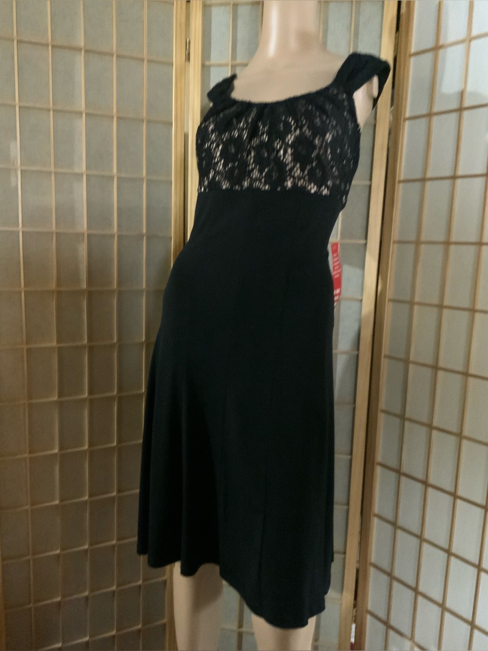 Glamour Black Lace-Top Midi Dress